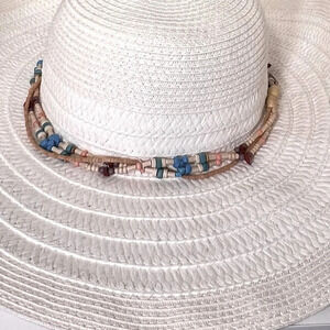 Tropical trends, Dorfman Pacific handmade White,string beaded wide brim Sun hat